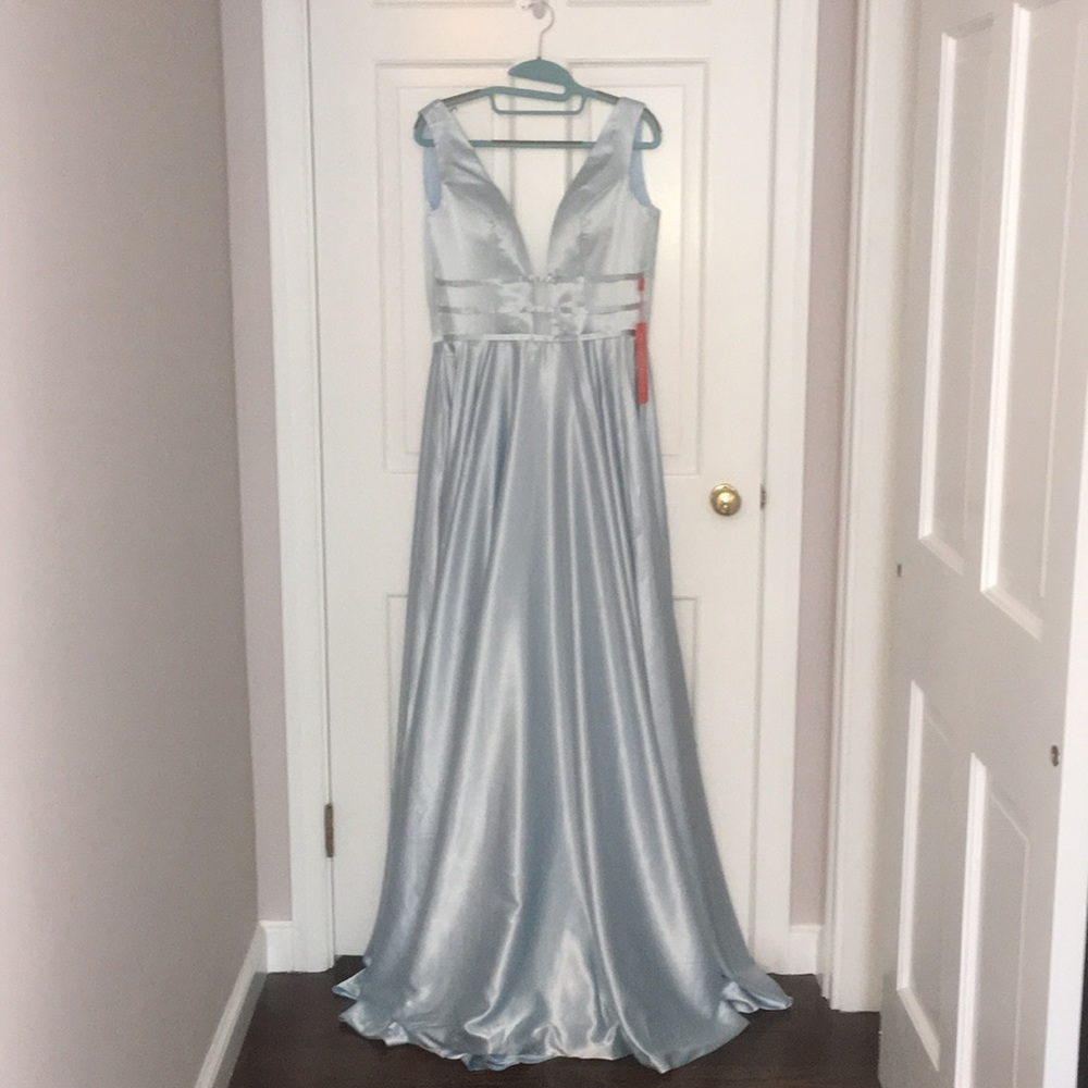 Long ice blue v-neck sleeveless prom dress